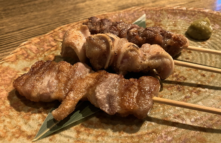 佐助豚串焼き3種（ハラミ、バラ、のど軟骨）<